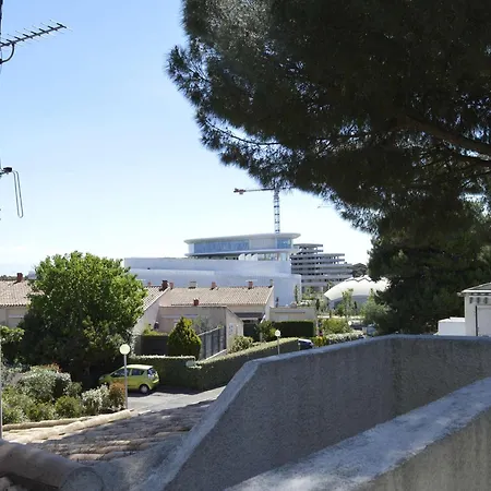 Daire Moderne Avec Terrasse A 1500m De La Plage, Parking Prive, Lave-linge, 4 Couchages - Fr-1-249-177 Agde